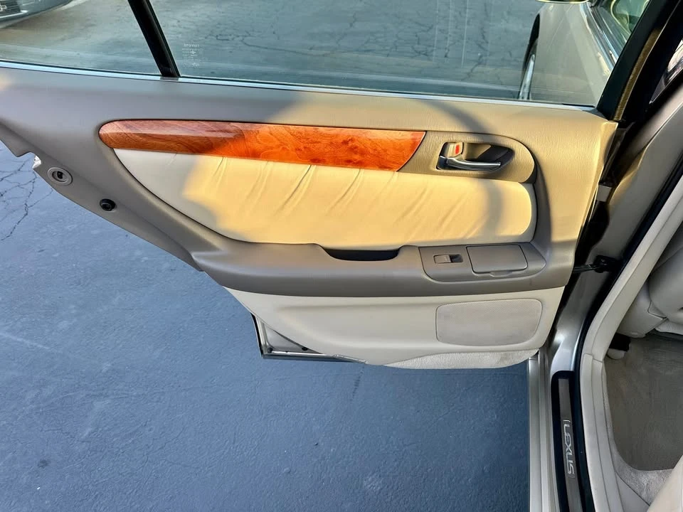 1998 Lexus GS 2nd Gen - Image 10 of 15