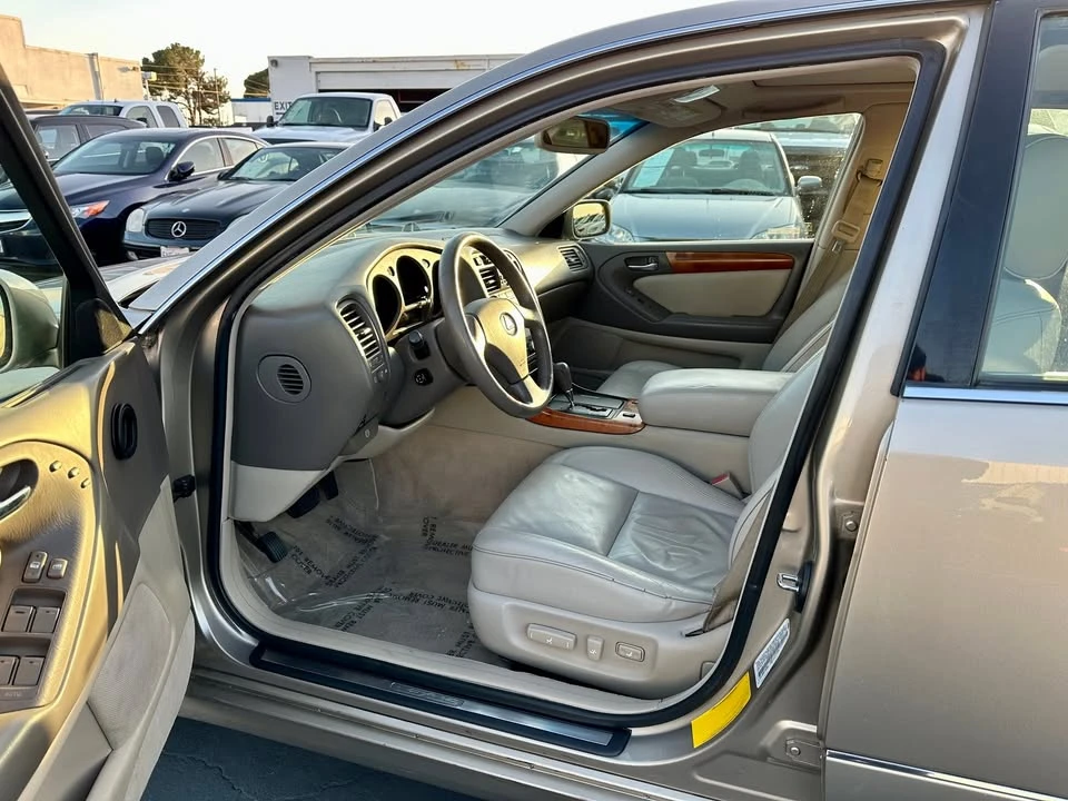 1998 Lexus GS 2nd Gen - Image 5 of 15