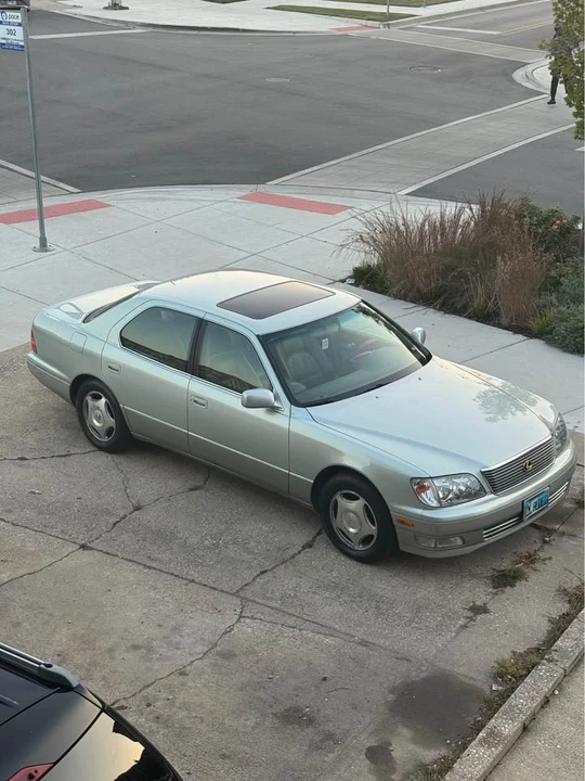1998 Lexus LS 2nd Gen - Image 17 of 20