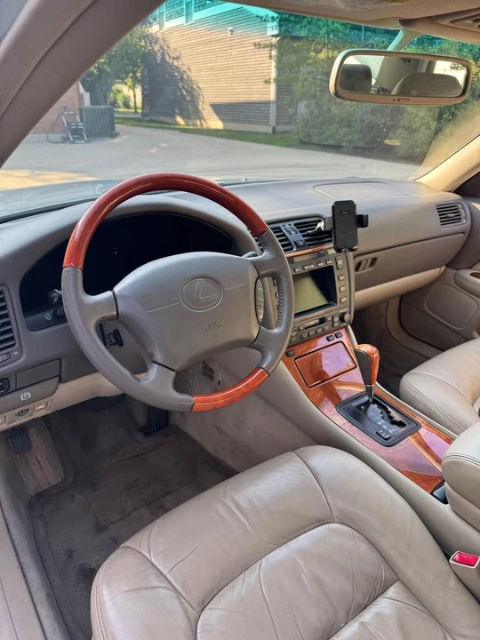1998 Lexus LS 2nd Gen - Image 9 of 20
