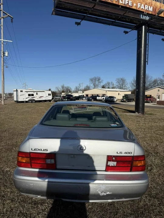 1998 Lexus LS 2nd Gen - Image 6 of 19