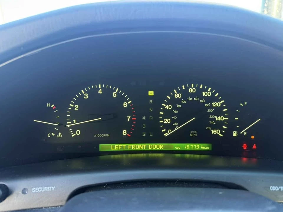 1998 Lexus LS 2nd Gen - Image 19 of 19