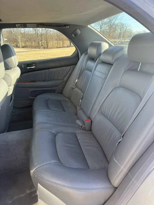 1998 Lexus LS 2nd Gen - Image 13 of 19