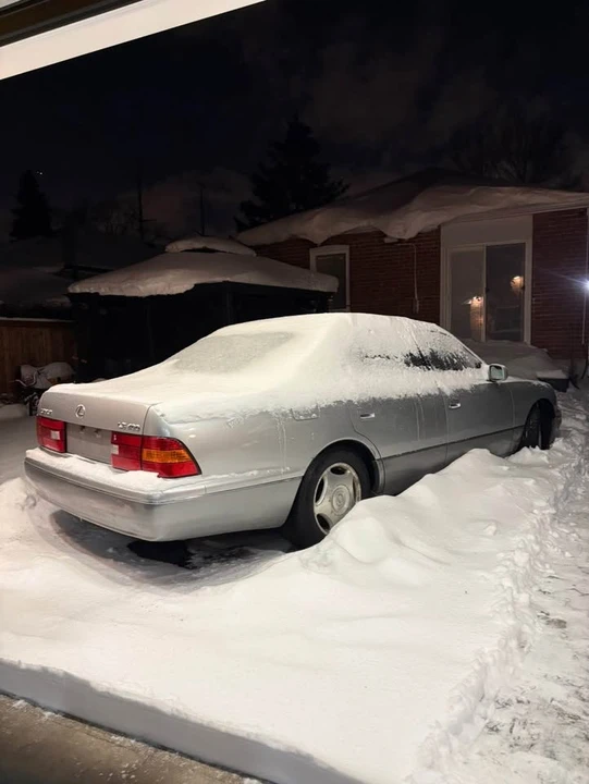 1998 Lexus LS 2nd Gen - Image 2 of 8