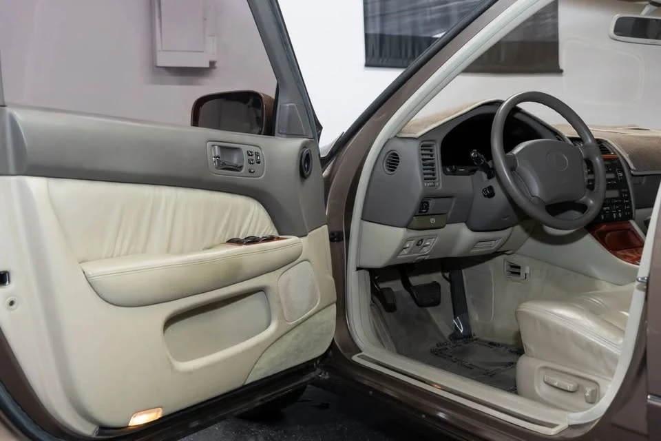 1998 Lexus LS 2nd Gen - Image 10 of 20