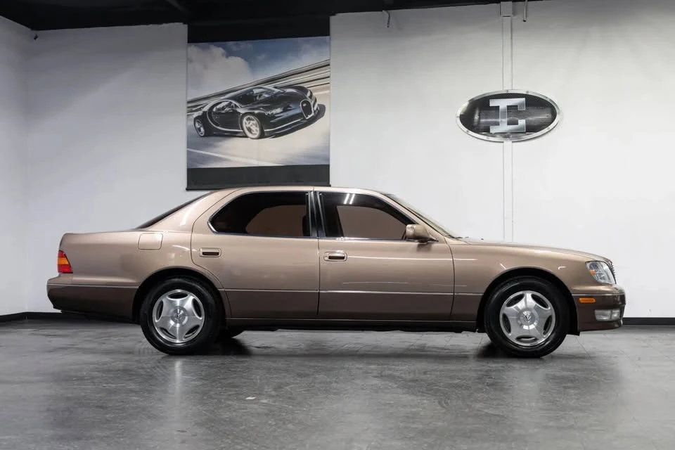 1998 Lexus LS 2nd Gen - Image 18 of 20