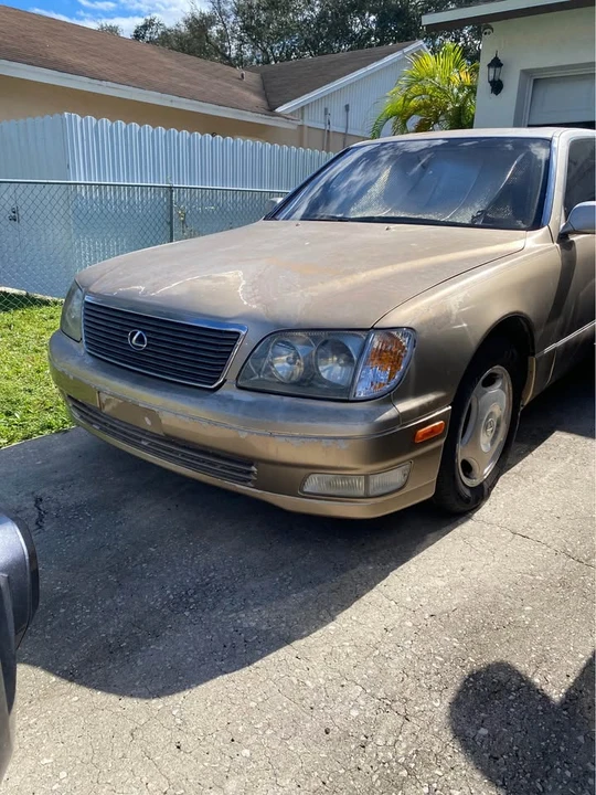1998 Lexus LS 2nd Gen - Image 4 of 4