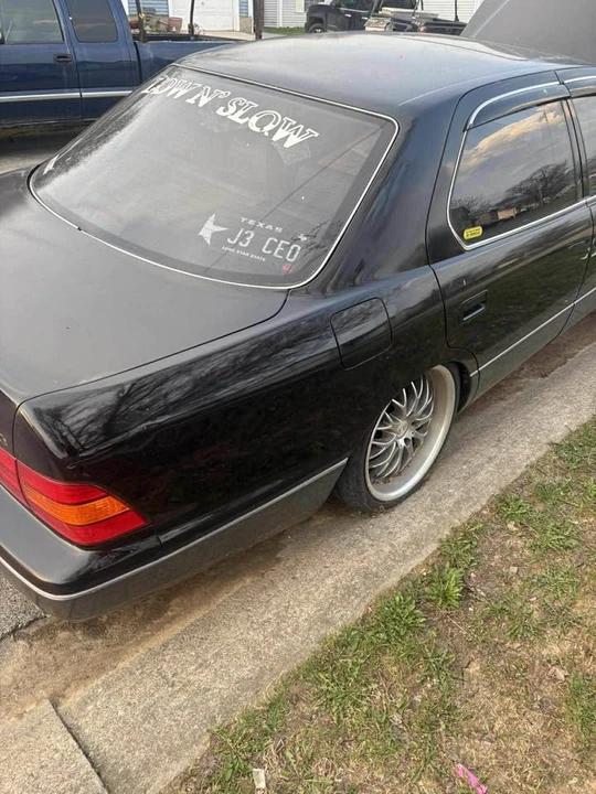 1998 Lexus LS 2nd Gen - Image 8 of 8