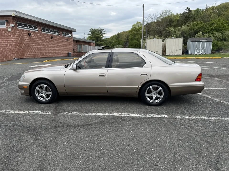 1998 Lexus LS 2nd Gen - Image 8 of 21