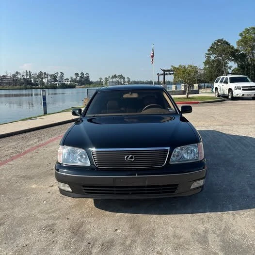 1998 Lexus LS 2nd Gen - Image 4 of 9