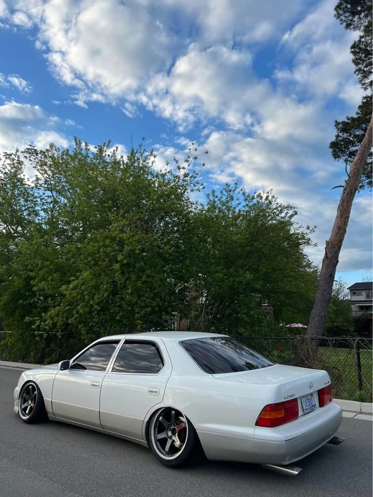 1998 Lexus LS 2nd Gen - Image 4 of 12