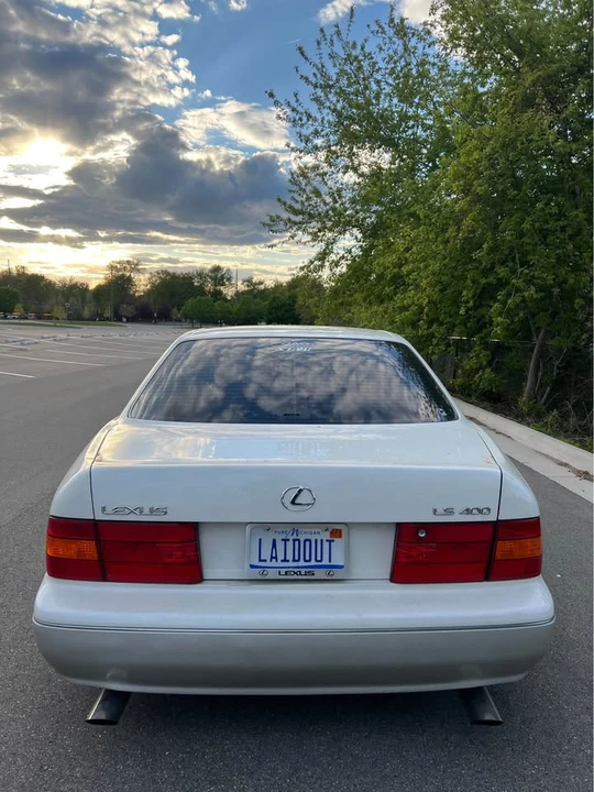 1998 Lexus LS 2nd Gen - Image 5 of 12