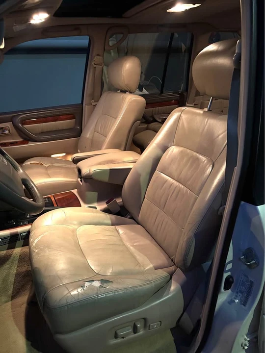 1998 Lexus LX 2nd Gen - Image 11 of 16