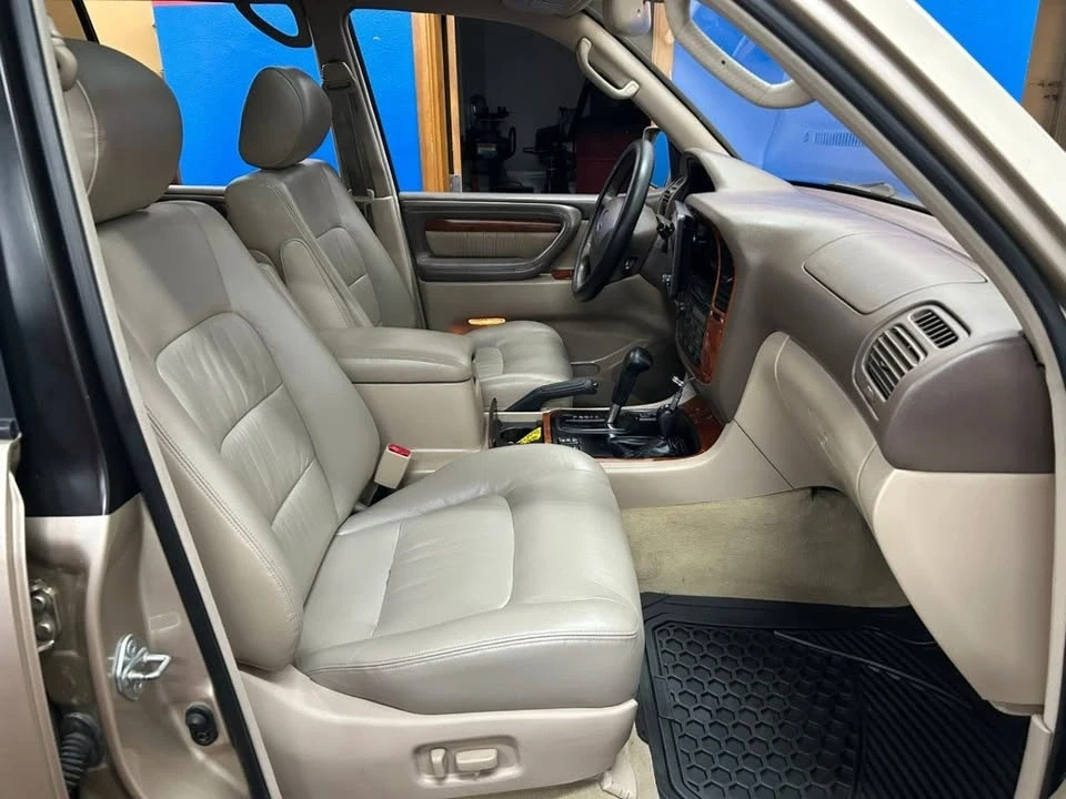 1998 Lexus LX 2nd Gen - Image 19 of 19