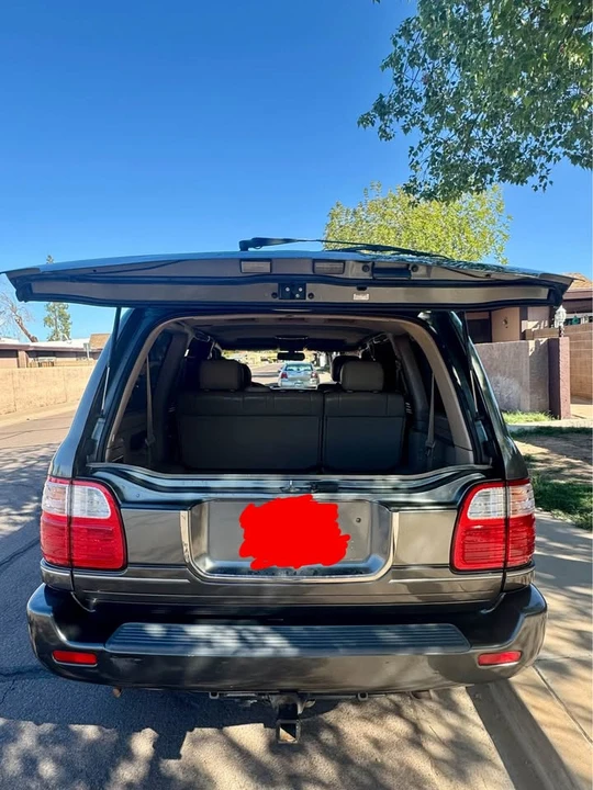 1998 Lexus LX 2nd Gen - Image 17 of 17