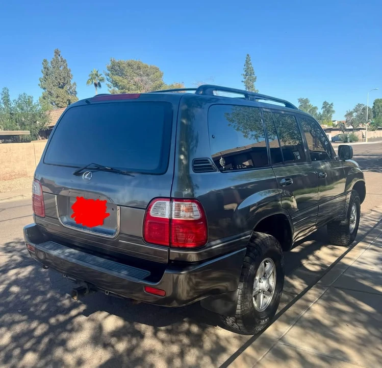 1998 Lexus LX 2nd Gen - Image 3 of 17