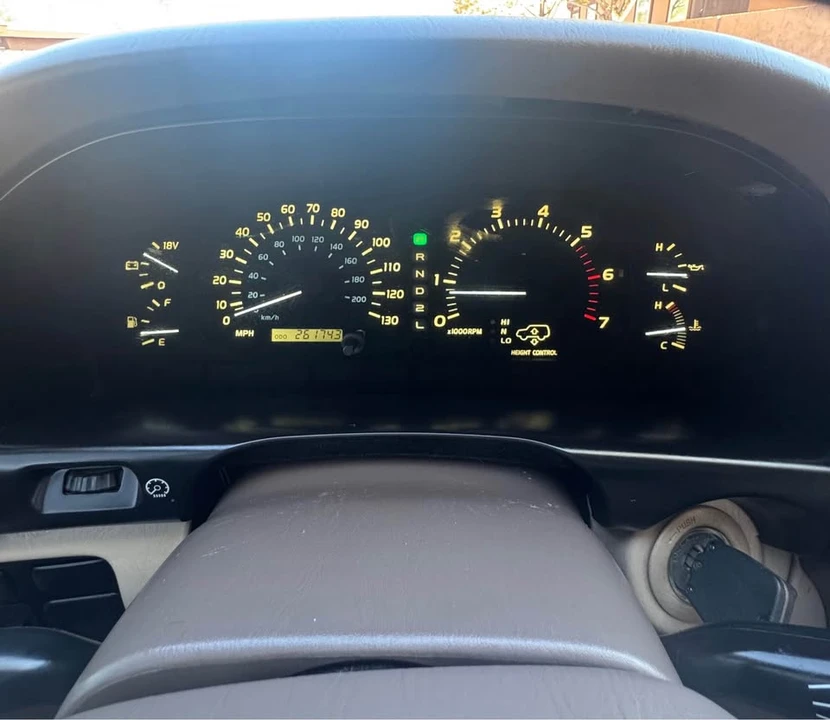 1998 Lexus LX 2nd Gen - Image 5 of 17