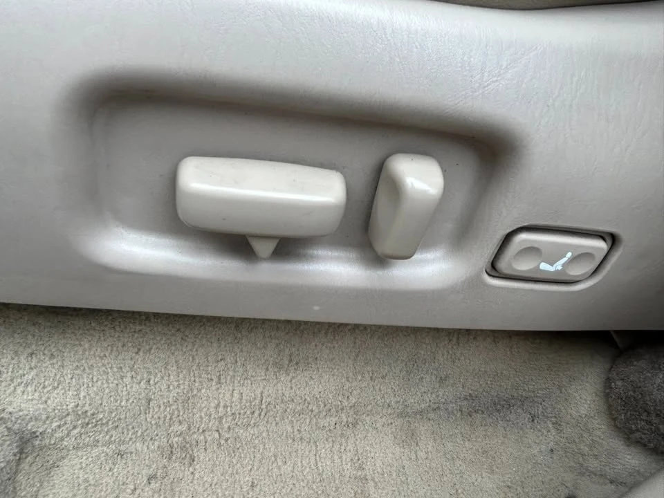 1998 Lexus LX 2nd Gen - Image 9 of 20