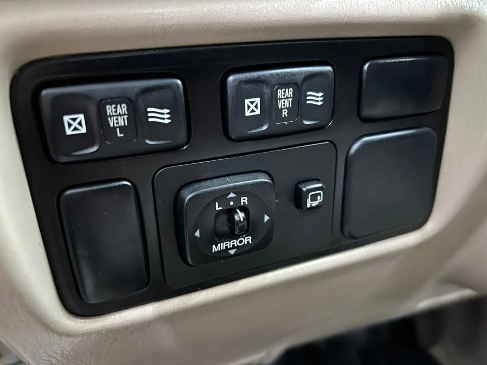 1998 Lexus LX 2nd Gen - Image 13 of 18
