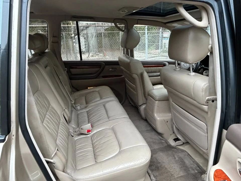 1998 Lexus LX 2nd Gen - Image 15 of 20