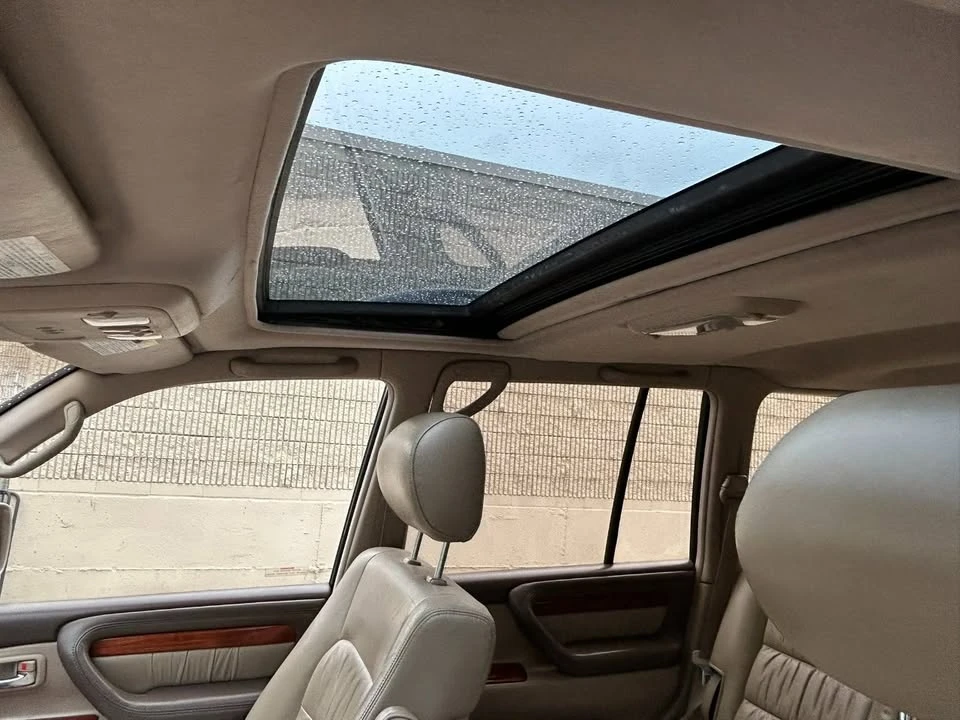 1998 Lexus LX 2nd Gen - Image 12 of 20