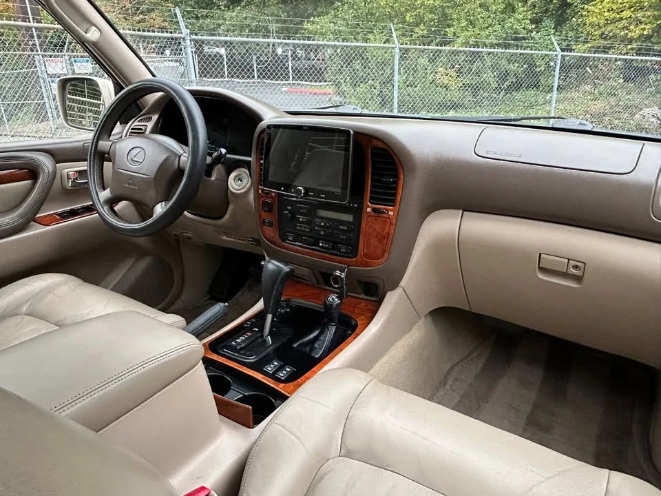 1998 Lexus LX 2nd Gen - Image 18 of 20
