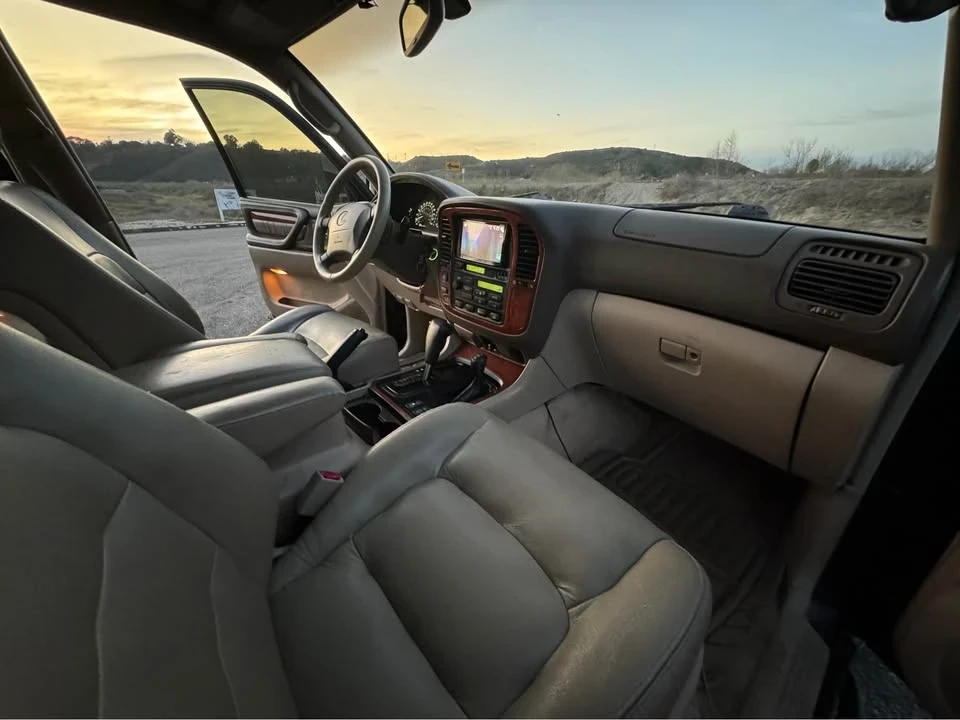 1998 Lexus LX 2nd Gen - Image 8 of 12