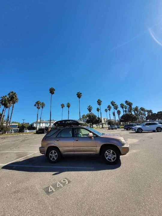 1998 Lexus RX 1st Gen - Image 3 of 8