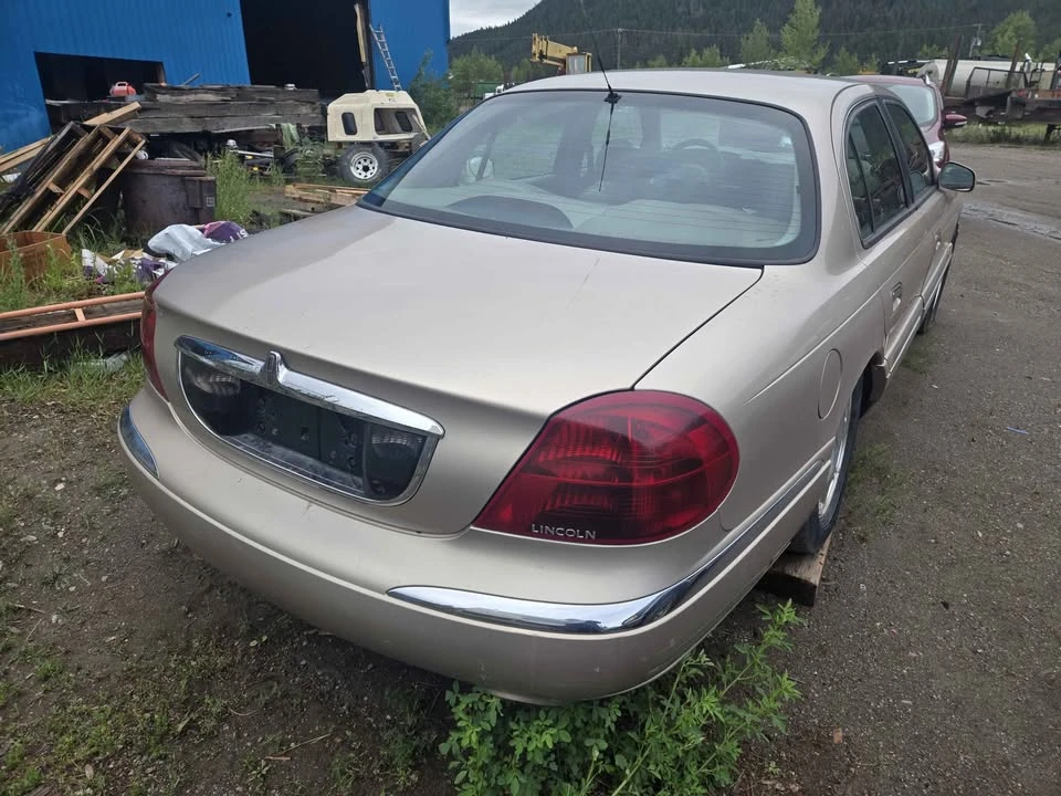 1998 Lincoln Continental 9th Gen - Image 2 of 6