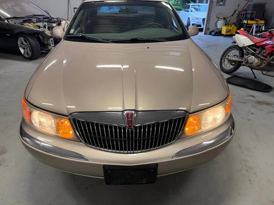 1998 Lincoln Continental 9th Gen - Image 9 of 20
