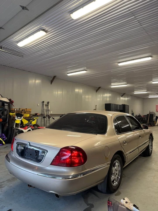 1998 Lincoln Continental 9th Gen - Image 4 of 20