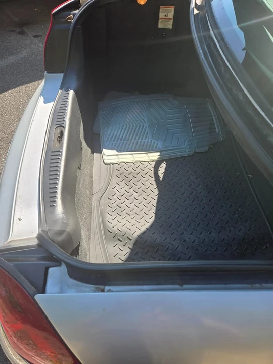 1998 Lincoln Continental 9th Gen - Image 8 of 10