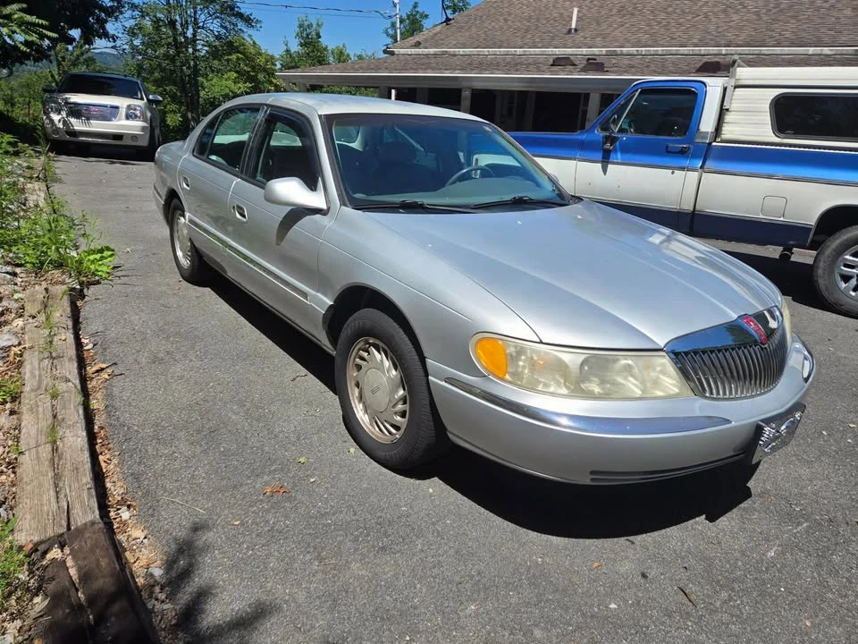 1998 Lincoln Continental 9th Gen - Image 3 of 10