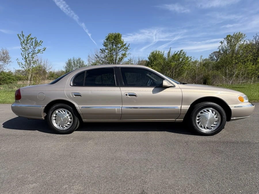 1998 Lincoln Continental 9th Gen - Image 2 of 7