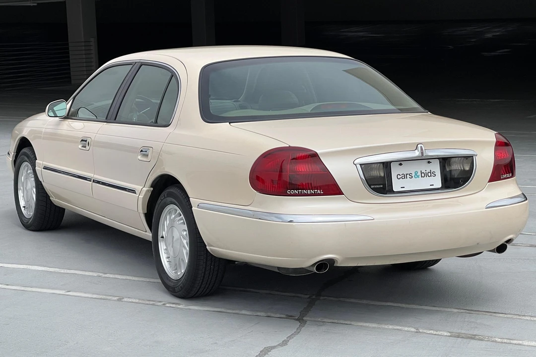 1998 Lincoln Continental 9th Gen - Image 4 of 31