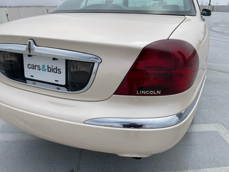 1998 Lincoln Continental 9th Gen - Image 29 of 31