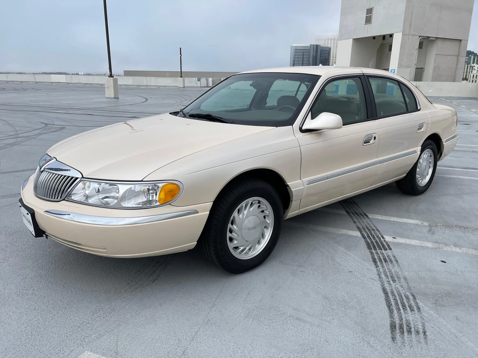 1998 Lincoln Continental 9th Gen - Image 7 of 31