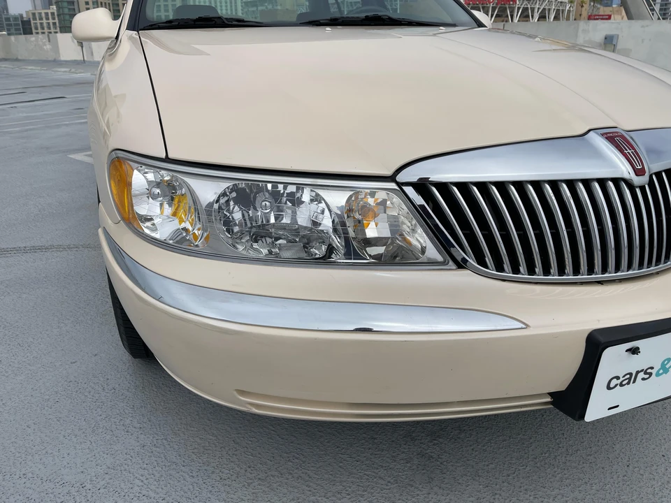 1998 Lincoln Continental 9th Gen - Image 17 of 31