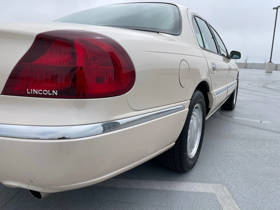 1998 Lincoln Continental 9th Gen - Image 30 of 31