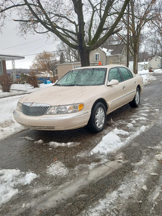 1998 Lincoln Continental 9th Gen - Image 10 of 13
