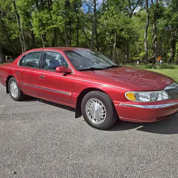 1998 Lincoln Continental Executive Sedan 4D