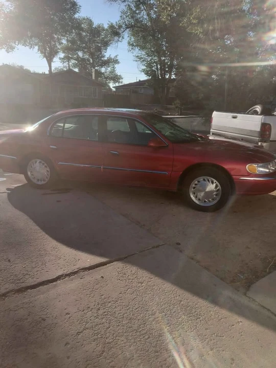 1998 Lincoln Continental 9th Gen - Image 2 of 10