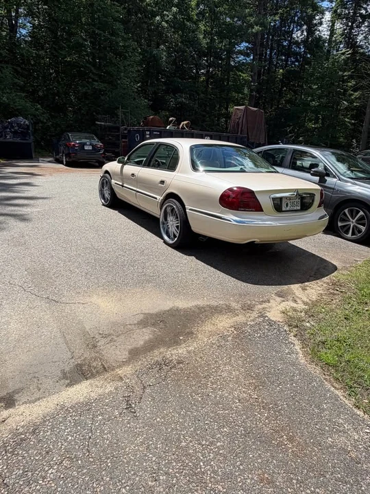1998 Lincoln Continental 9th Gen - Image 3 of 4