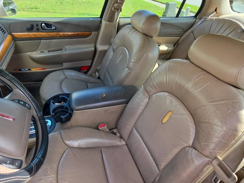 1998 Lincoln Continental 9th Gen - Image 2 of 10