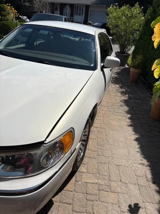 1998 Lincoln Continental 9th Gen - Image 4 of 9
