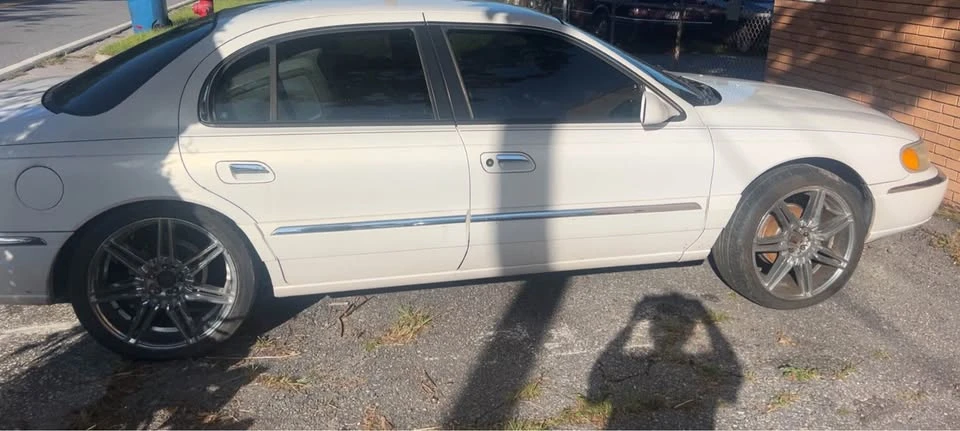1998 Lincoln Continental 9th Gen - Image 3 of 3