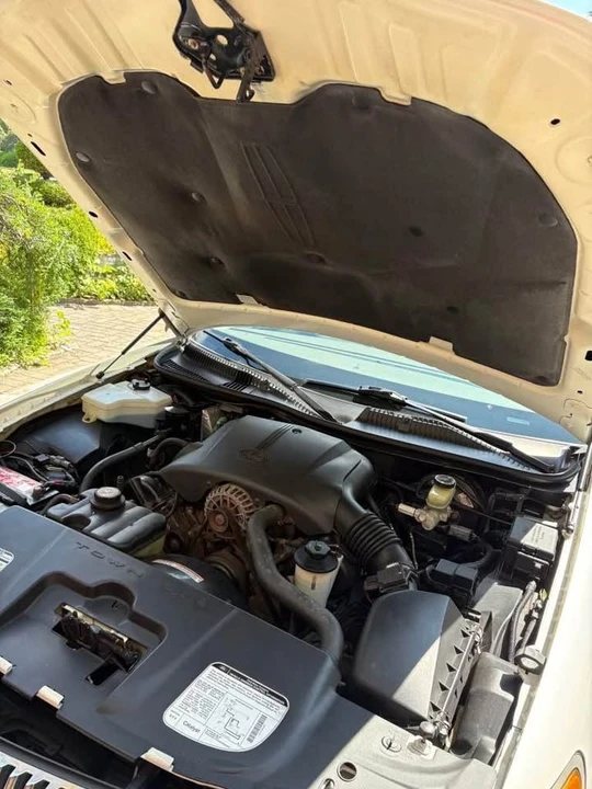 1998 Lincoln Continental 9th Gen - Image 5 of 9