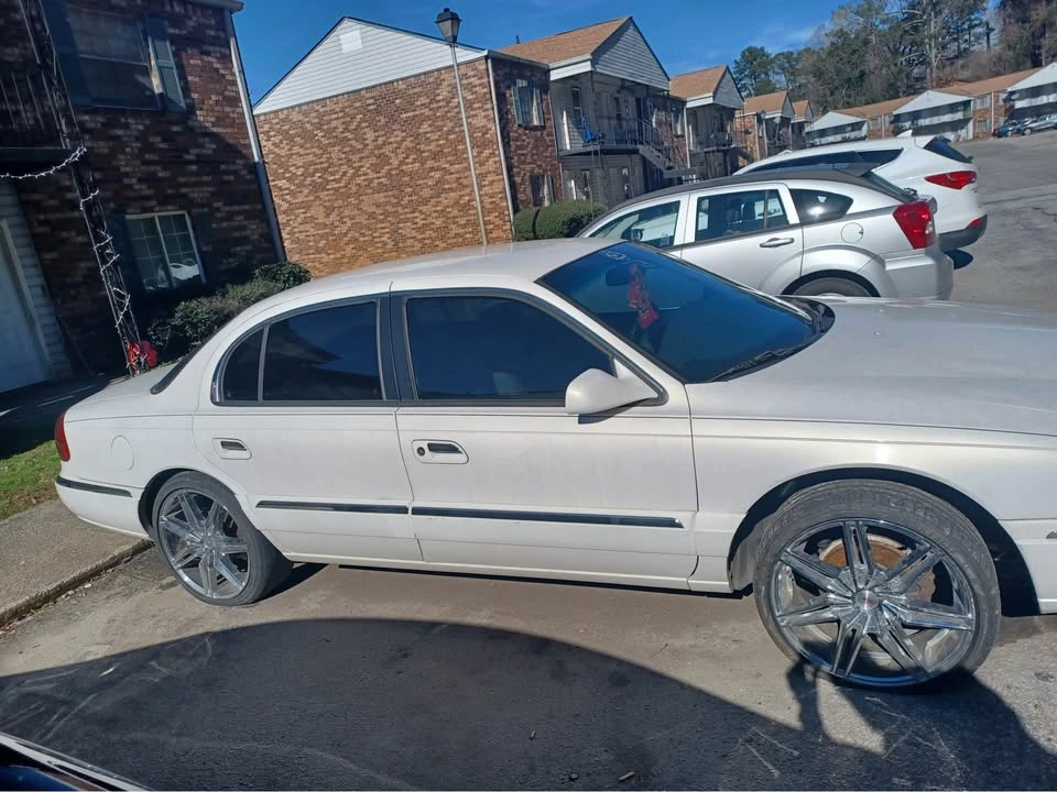 1998 Lincoln Continental 9th Gen - Image 2 of 3