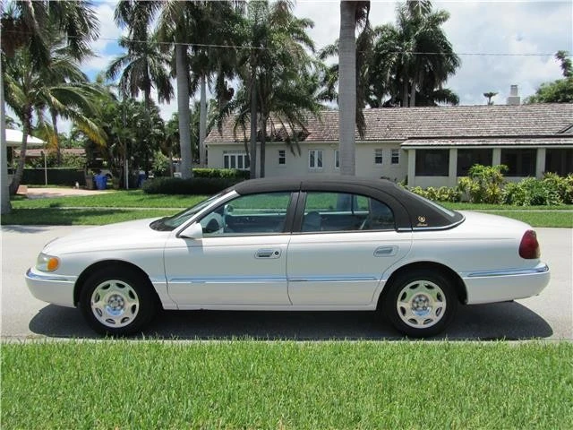1998 Lincoln Continental 9th Gen - Image 8 of 12