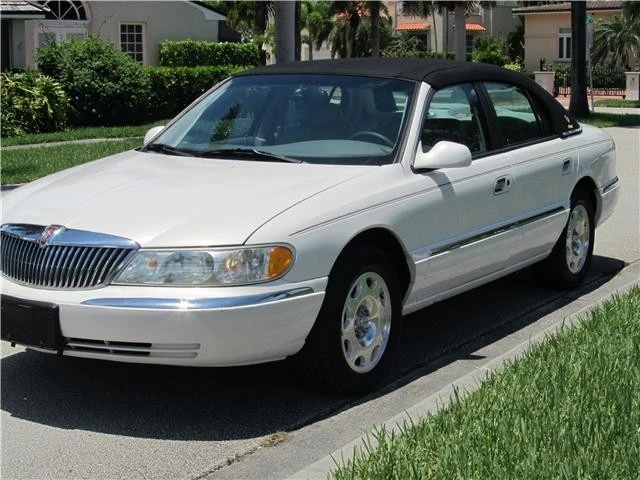 1998 Lincoln Continental 9th Gen - Image 9 of 12